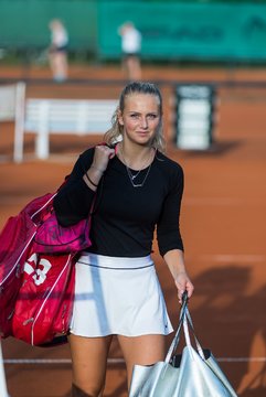 Luisa Heß 327 - OL Rahlstedter HTC - Harburger Turnerbund : Ergebnis: 8:1